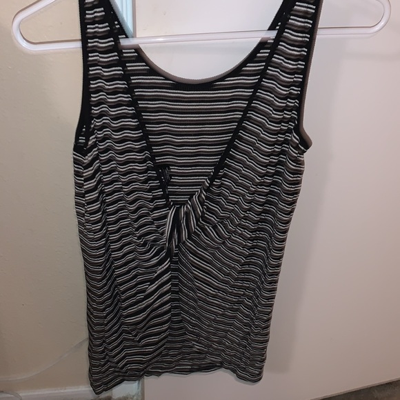 BEBE M sleeveless shirt*Open twist back*Ribbed*Swarovski Crystal Logo - Picture 3 of 6